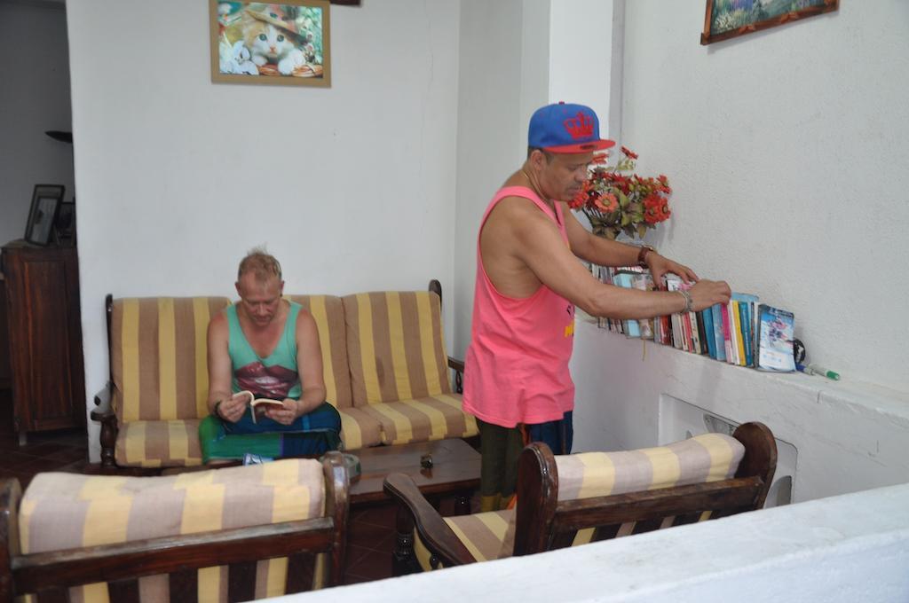 Thenu Rest Guest House Galle Bagian luar foto